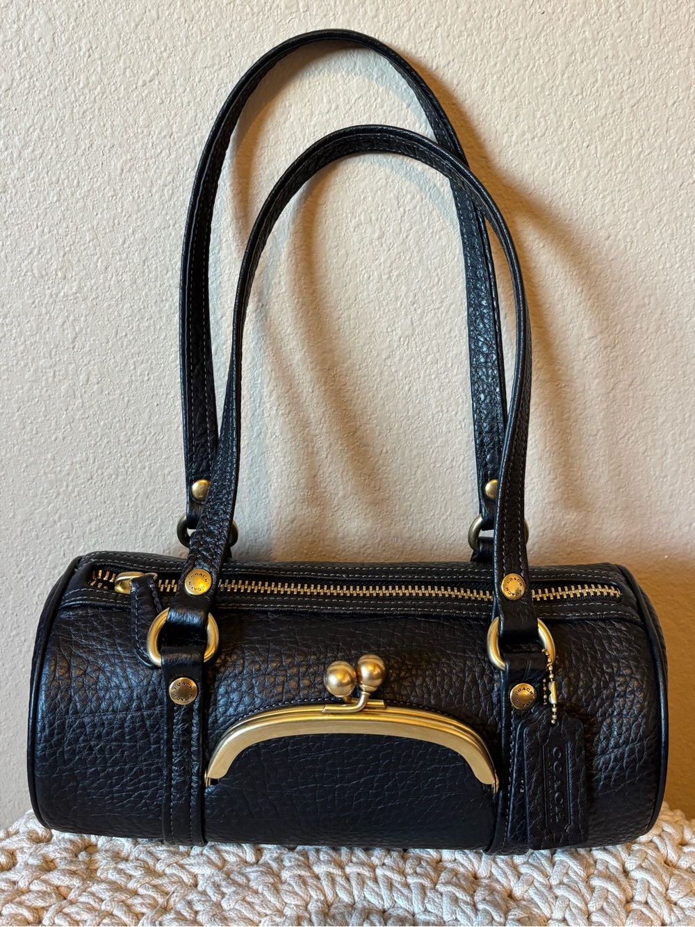 Coach Kisslock Barrel 28